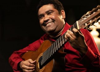 Morre o violonista Félix Junior, ás das sete cordas, aos 44 anos, em Brasília
