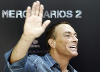 Van Damme é acusado de ter relações sexuais com romenas vítimas de tráfico humano