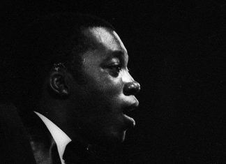 TV Globo ajuda há 60 anos a escrever a história da música brasileira, da era dos festivais ao império do som sertanejo