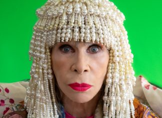 Criolo, Duda Beat e Carol Biazin tiram o brilho de músicas da fase mais pop de Rita Lee em EP sem graça e sem razão