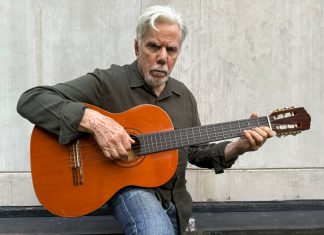 Reginaldo Faria lança primeiro álbum, ‘Violão’, com 13 temas instrumentais compostos pelo artista ao longo da vida