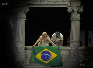 É #FAKE foto de Lady Gaga com camisa vermelha da seleção brasileira