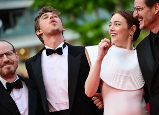 Emma Stone escapa de abelha no Festival de Cannes, e caretas viralizam
