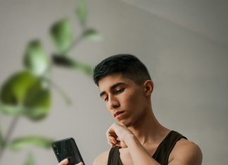 ‘Dix’: perfis privados no Instagram são vistos como ‘espaço sagrado’ por jovens, dizem especialistas