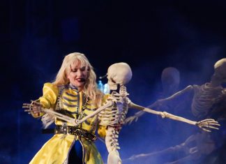 Show de Lady Gaga no Rio teve playback? Entenda como uso de sons gravados domina eventos