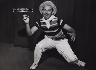 Brasil, esquentai vossos pandeiros para a exposição aberta no Rio para contar a história social do instrumento no país