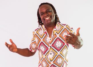 Marcelinho Moreira junta a família do samba em EP gregário que abarca Mart’nália, Prettos, Davi Moraes e Rogê