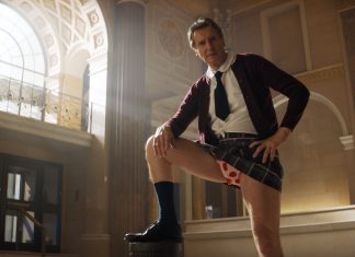 ‘Corra que a polícia vem aí!’ acerta em cheio com Liam Neeson para resgatar série de filmes; g1 já viu