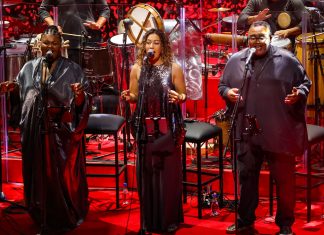 Conheça o fantástico trio de vocalistas do show em que a cantora Maria Bethânia celebra 60 anos de carreira