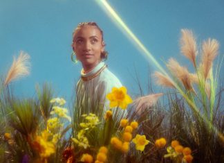 Esperanza Spalding volta ao Brasil após mais de 10 anos e faz show de jazz em SP com repertório indicado ao Grammy