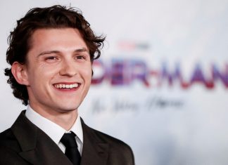 Tom Holland sofre concussão no set de ‘Homem-Aranha: Um Novo Dia’ e pausa as filmagens