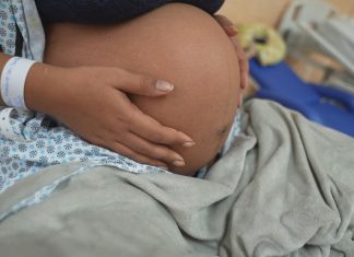 Gravidez na adolescência e mães solo: como novela ‘Três Graças’ se inspira em histórias reais que espelham o Brasil