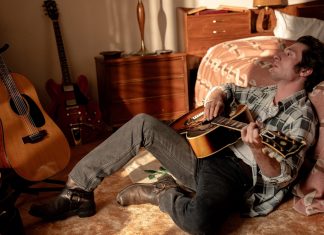 ‘Springsteen: Salve-me do desconhecido’ é retrato soturno da depressão de um ídolo; g1 já viu