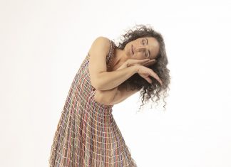 Badi Assad aponta álbum ‘Parte de tudo isso’ com single em que lança a primeira parceria com Adriana Calcanhotto