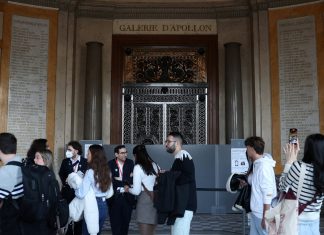 Museu do Louvre adicionará 100 câmeras externas até 2026 após assalto expor falhas de segurança