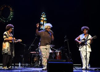 Ana Costa e Nilze Carvalho se afinam com Marina Iris em show politizado, idealizado para matar preconceito racial