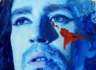 Johnny Hooker oscila entre o cabaré e o Carnaval na passionalidade brega de álbum autoral imerso na América Latina