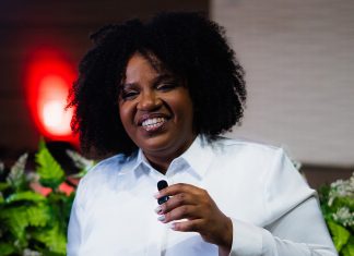 Prima de Xande de Pilares, Kezia debuta em janeiro com EP que tem a benção e música inédita do parente famoso