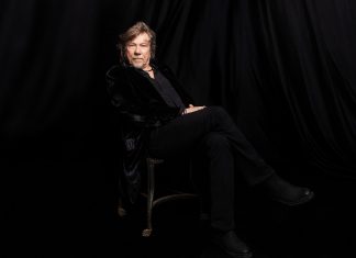 Lenine personifica no magnífico álbum ‘Eita’ um ‘leão do Norte’ na melhor das formas, à espera de tempo iluminado