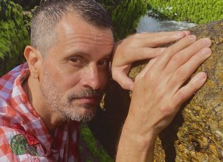 Voz da Família Roitman, Leo Tomassini é gravado por Seu Jorge e apronta o álbum solo ‘Jaula de gorila’ para 2026