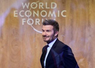 Um dia após post polêmico do filho, David Beckham diz que ‘crianças têm o direito de errar’