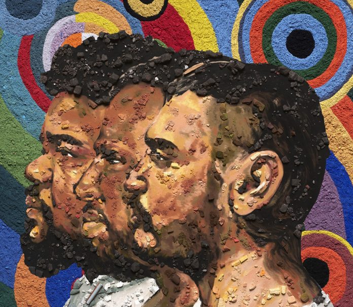 Amaro Freitas, Criolo e Dino D’Santiago se irmanam (e se elevam) na travessia atlântica do resiliente álbum do trio