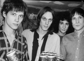 Fred Smith, baixista da banda Television, morre aos 77 anos