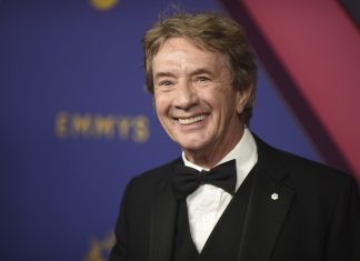 Filha do ator Martin Short é encontrada morta aos 42 anos