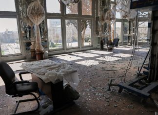 Ataques danificam locais históricos no Irã e geram alerta sobre impacto da guerra no patrimônio cultural