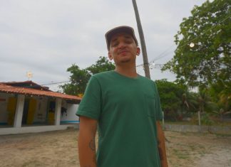 ‘Casa Caranguejo do João Gomes’: com estrada de terra e cavalo no quintal, cantor cria ‘refúgio’ inspirado na casa da avó; VÍDEO