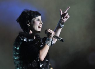 Por que é tão difícil cantar The Cranberries? Especialistas explicam técnica de Dolores O’Riordan
