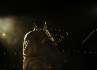 Giovani Cidreira dispara em abril álbum gravado ao vivo em show em São Paulo sob a direção artística de Rodrigo Gorky