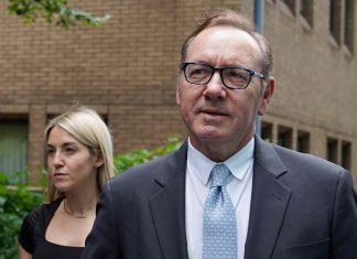 Kevin Spacey faz acordo e encerra ações de agressão sexual; entenda