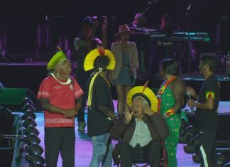 Cacique Raoni fala sobre a importância da Amazônia antes de show de Lewis Capaldi no Lolla