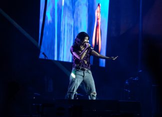 Lollapalooza 2026 tem 3º dia com público dividido, Tyler, the Creator divertido e Lorde visceral