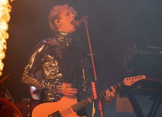 Rock in Rio 2026 anuncia Machine Gun Kelly, Rise Against, The Hives e outras atrações