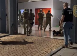 Ex-gerente suspeito de desvio milionário pesquisou na internet como “viver de renda” com R$ 2,5 milhões, diz polícia