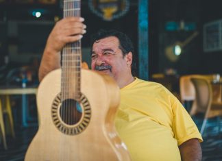 Compositor Tarcísio Sardinha, falecido em 2022, é revivido no álbum ‘A cor do teu olhar’ por Renato Braz e Zé Renato