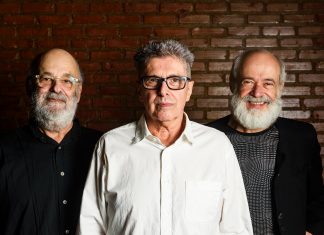 Jaques Morelenbaum, Marcelo Costa e Carlos Malta incluem Edu Lobo e Tom Jobim no trilho do álbum ‘Trem de Três’