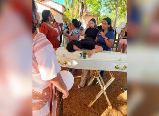 Mãe de criança morta na casa do pai posta vídeo em homenagem ao filho: ‘Eu te amo mais que tudo’