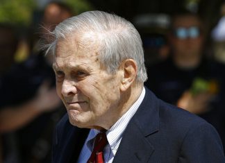 Morre aos 88 anos Donald Rumsfeld, ex-secretário de Defesa dos EUA