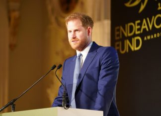 Príncipe Harry publicará livro de memórias no final de 2022