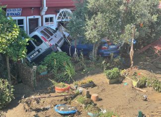 Sobe para 62 número de mortes causadas por enchentes na Turquia