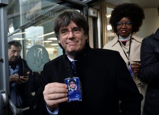 Líder separatista que declarou independência da Catalunha em 2017 é detido na Itália