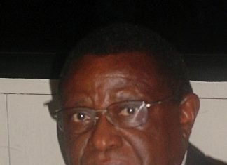 Theoneste Bagosora, um dos condenados pelo genocídio em Ruanda, morre na prisão