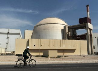 Alemanha prende homem que exportou equipamento para programa nuclear do Irã; iranianos estão próximos de conseguir sua primeira arma atômica, diz jornal