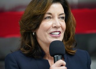 Nova York deve recorrer à Guarda Nacional para substituir empregados de saúde não-vacinados