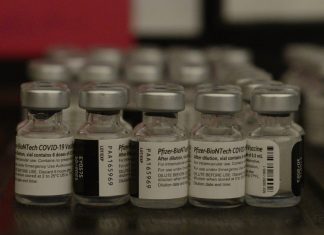 Estados Unidos desperdiçaram 15 milhões de doses de vacinas anti-Covid desde março