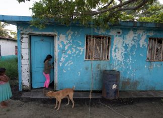 ‘Aqui todos somos ignorantes’: a vida sem ler ou escrever em um povoado na Venezuela