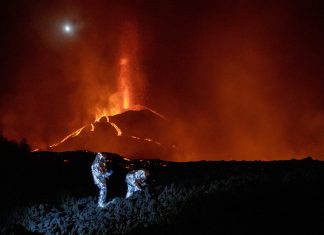 Sem fim à vista, erupção nas Canárias está prestes a completar um mês sem mortos ou feridos; veja dados